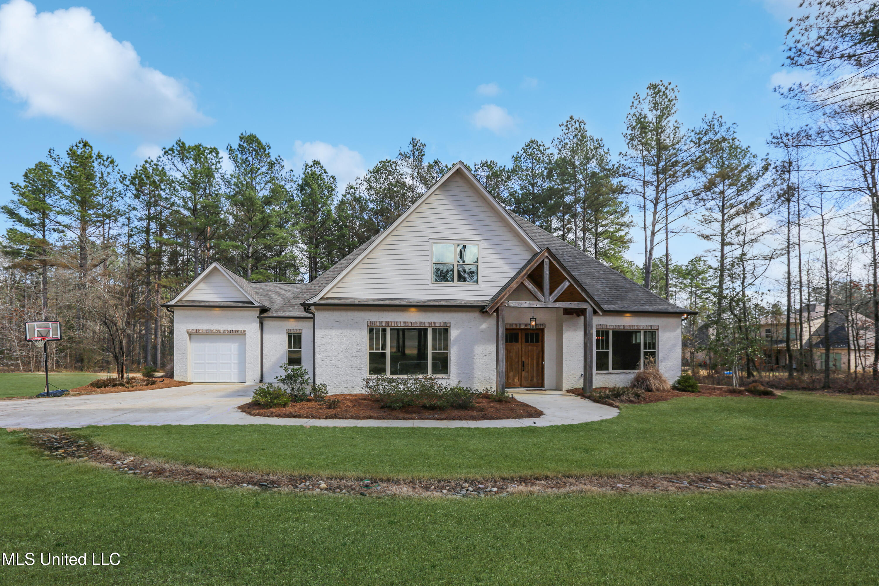 461 Viewpointe Way
