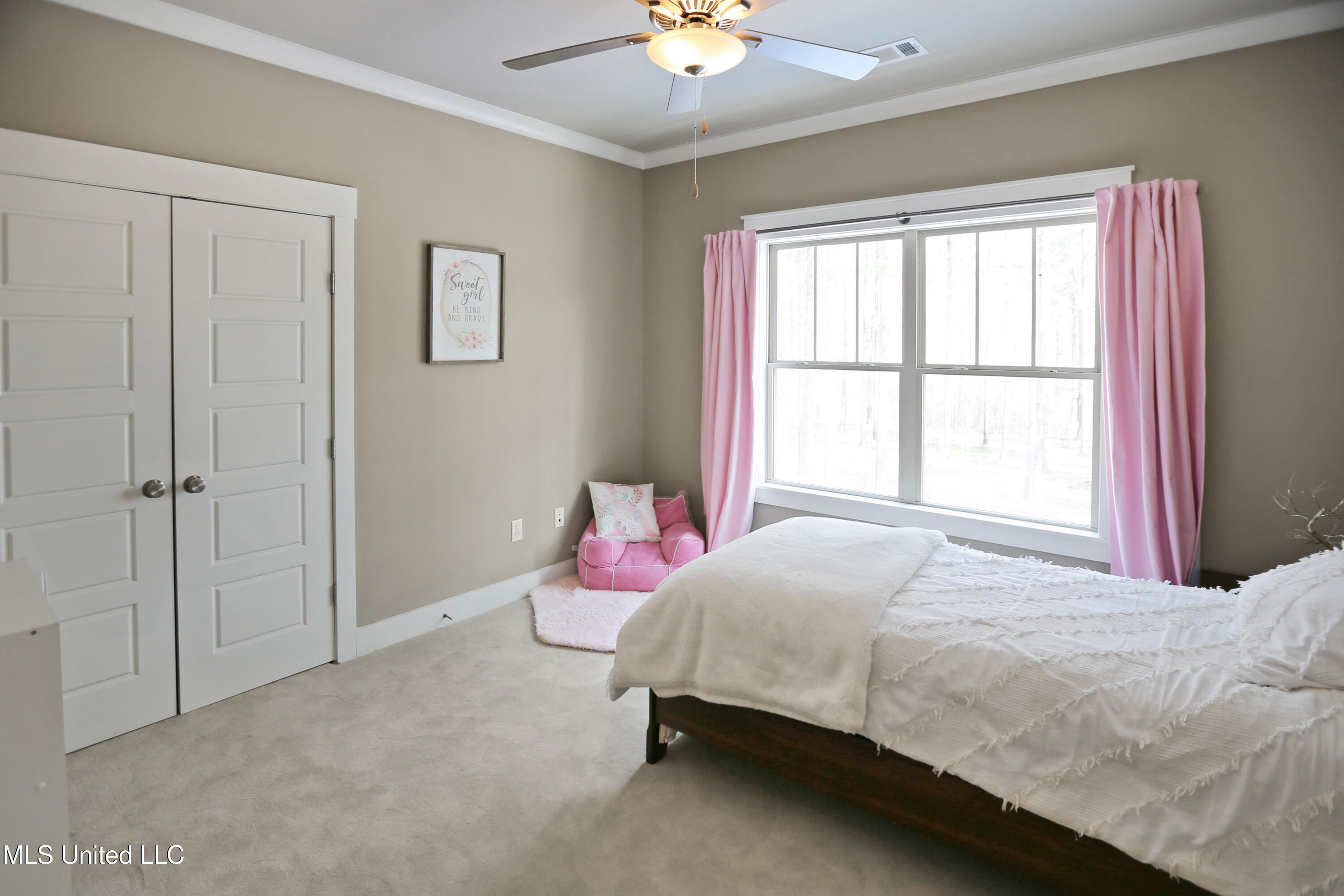 461 Viewpointe Way