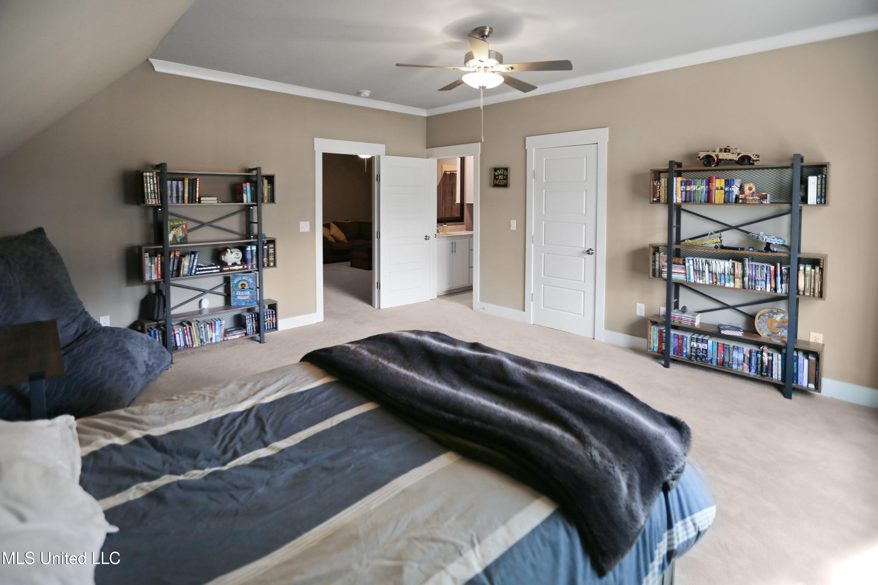 461 Viewpointe Way