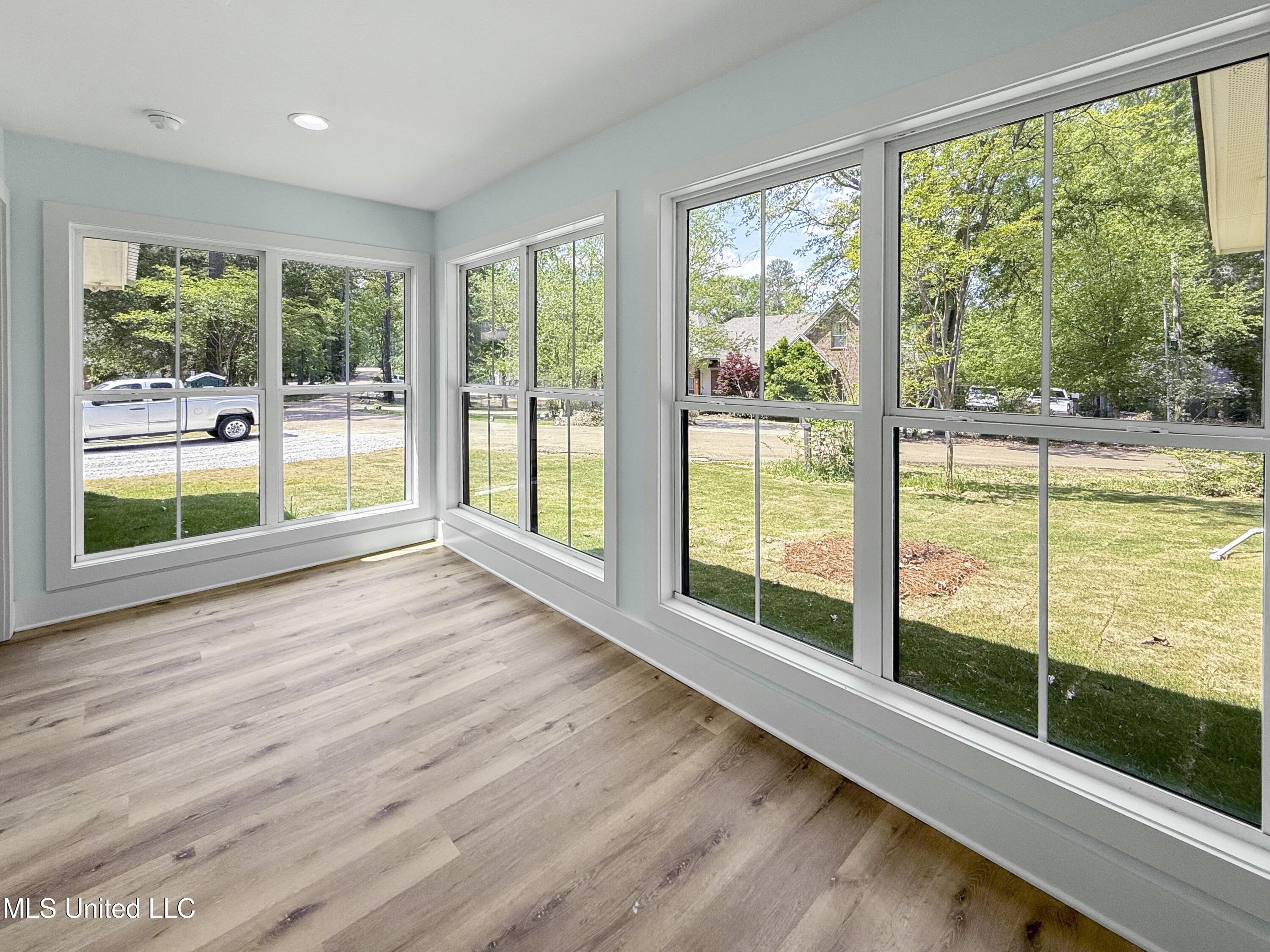 130 Lakeshore Drive