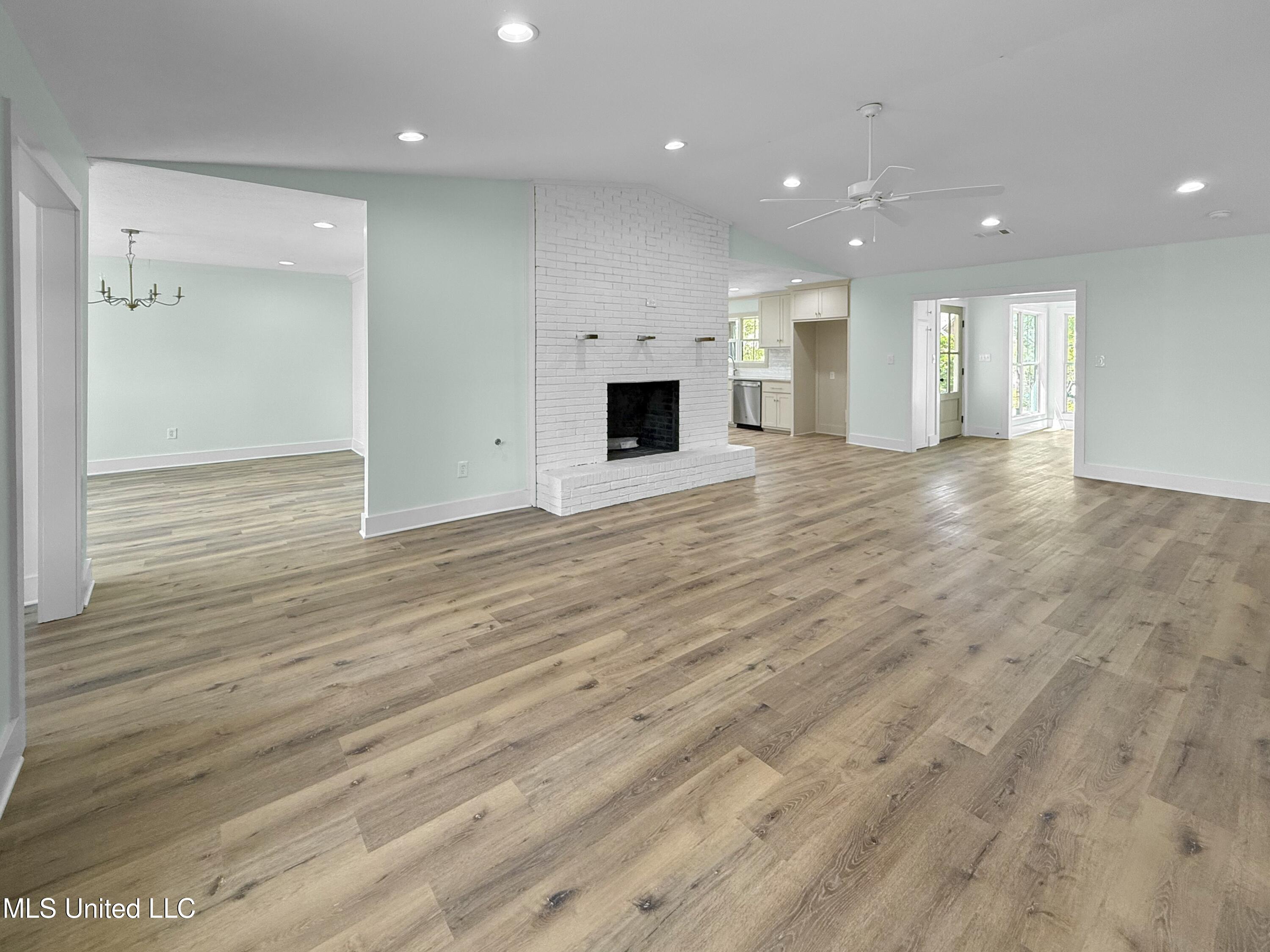 130 Lakeshore Drive