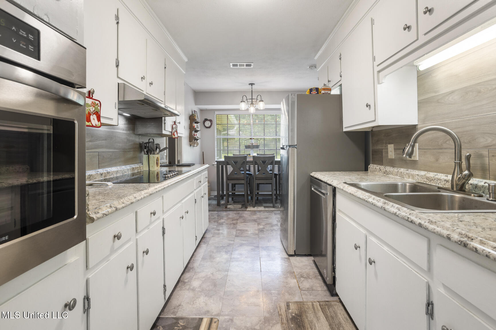 1224 Cliffdale Drive