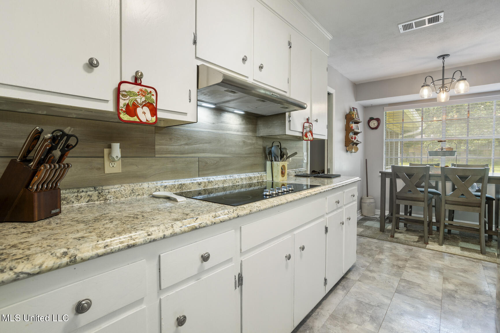 1224 Cliffdale Drive