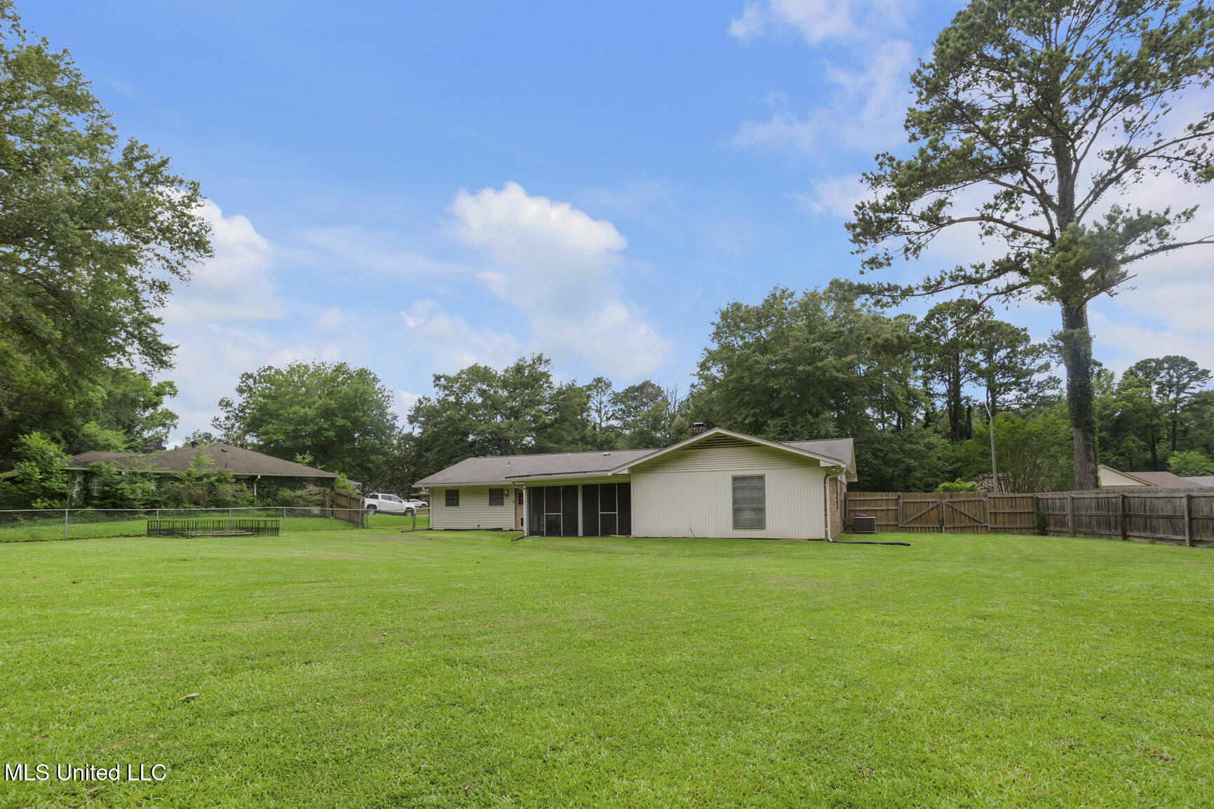 1224 Cliffdale Drive