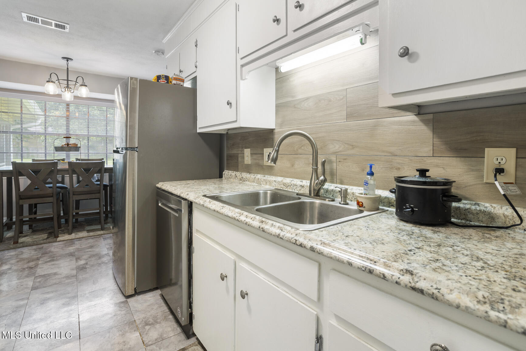 1224 Cliffdale Drive