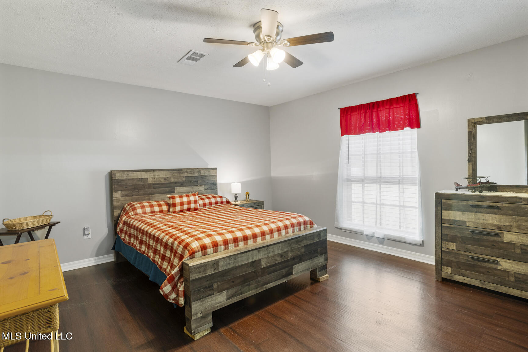 1224 Cliffdale Drive