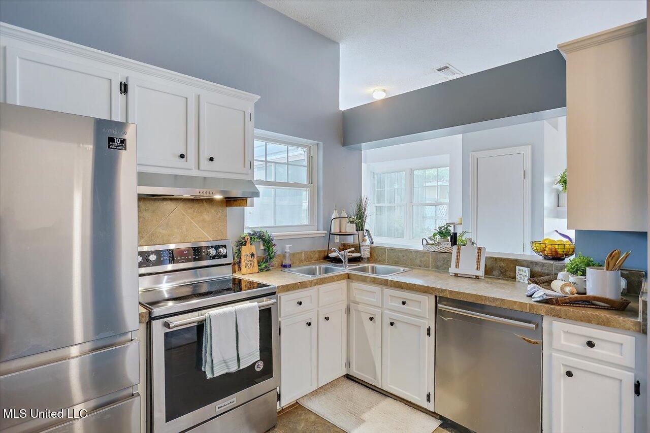 100 Misty Morning Lane