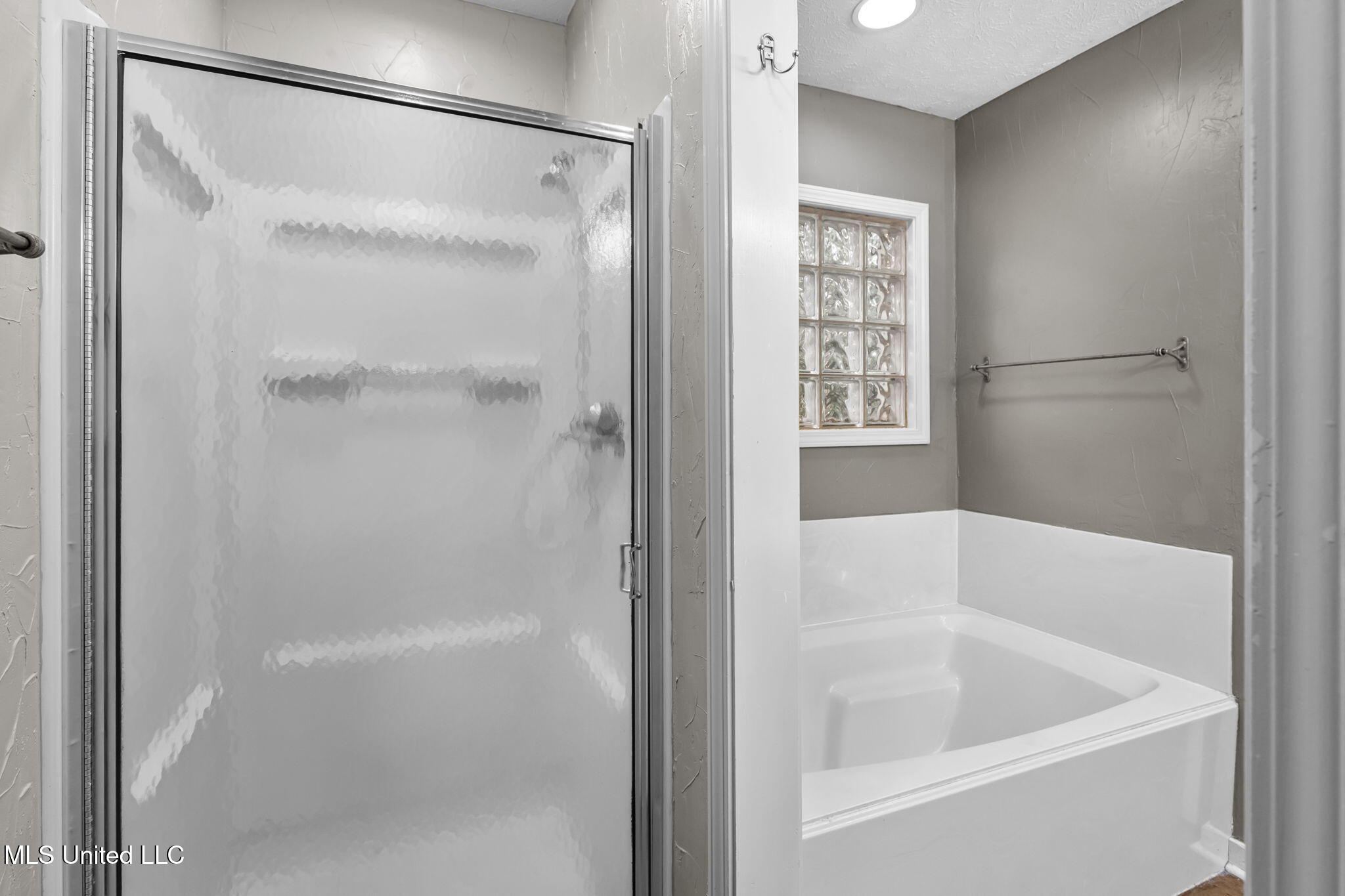 103 Burnt Leaf Way, Clinton