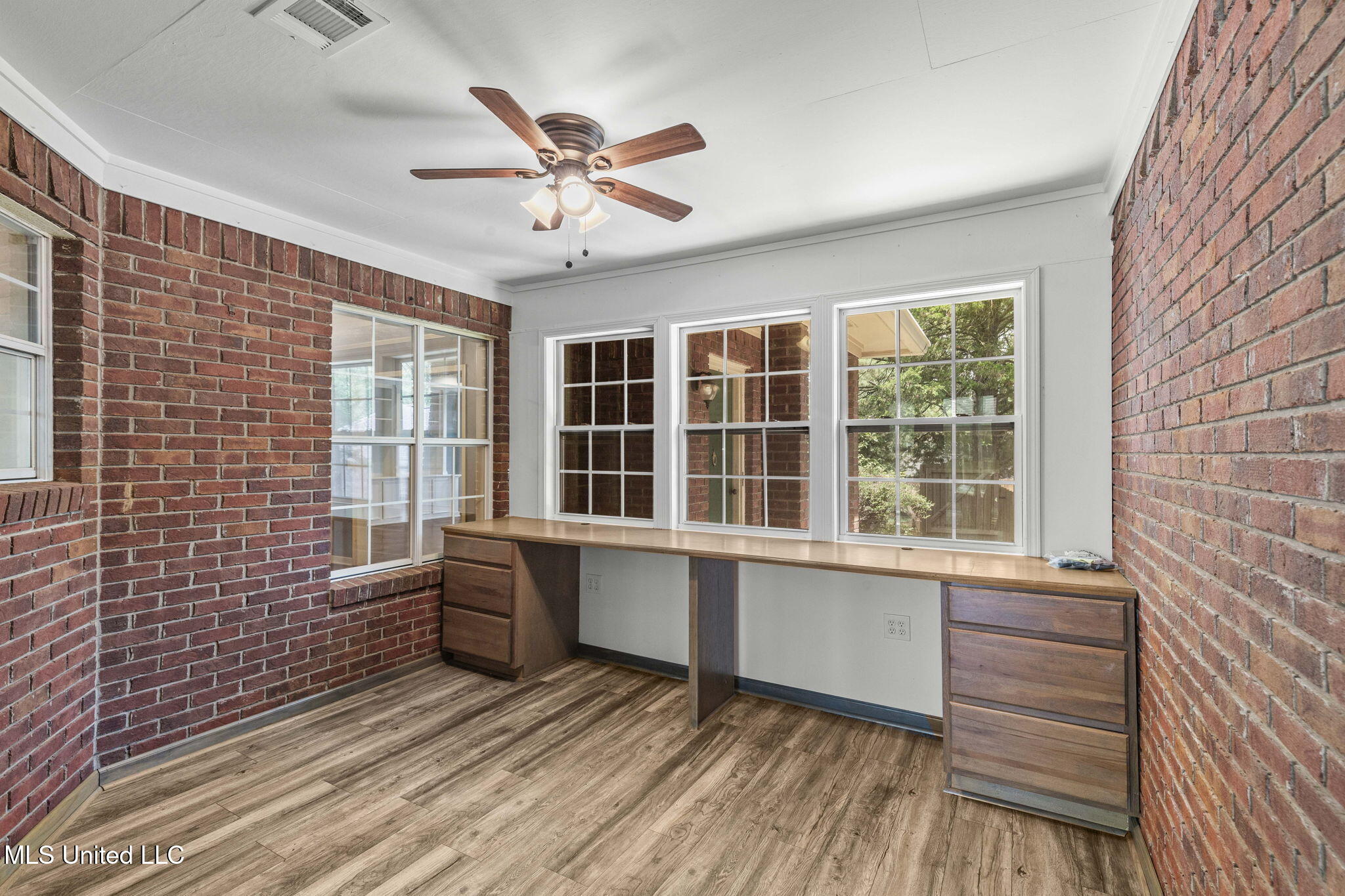 103 Burnt Leaf Way, Clinton