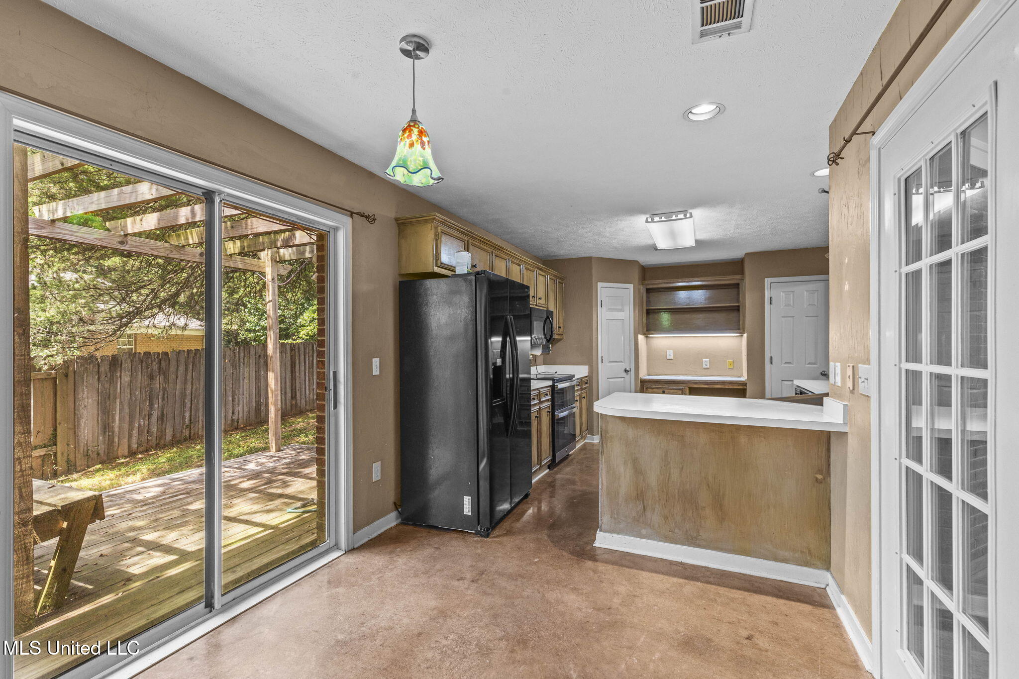 103 Burnt Leaf Way, Clinton