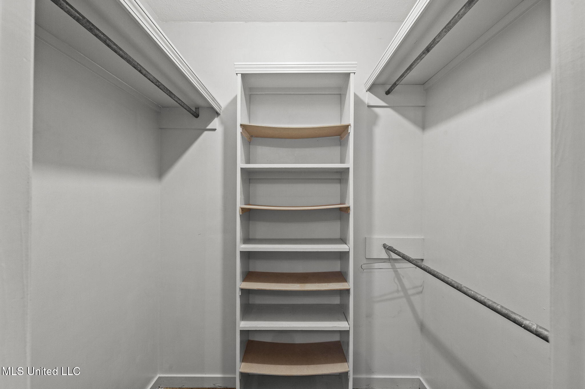 103 Burnt Leaf Way, Clinton