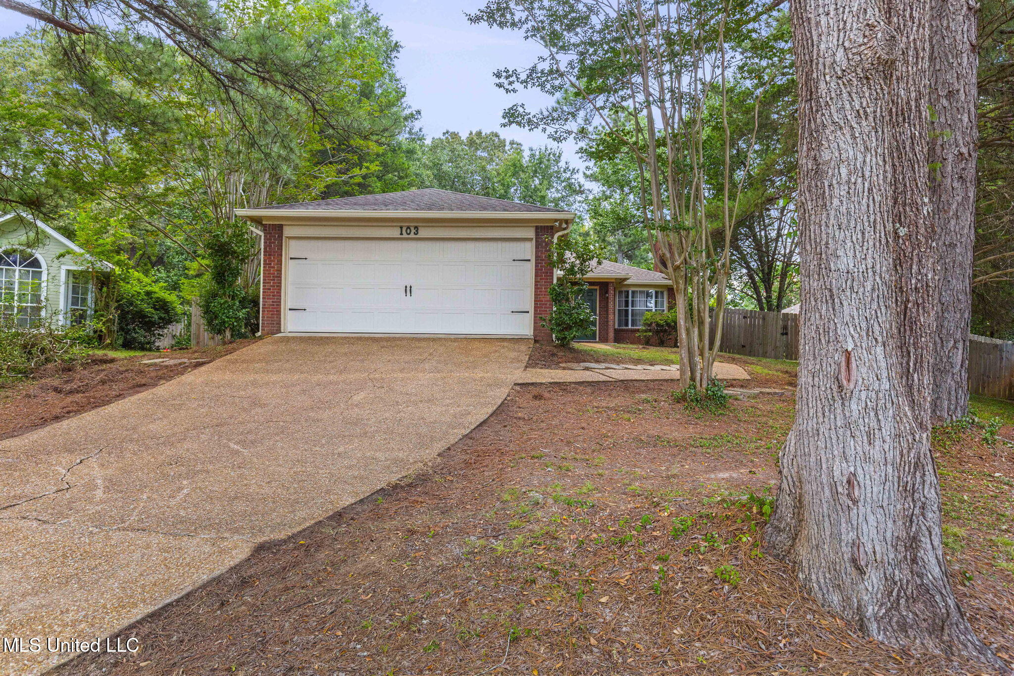 103 Burnt Leaf Way, Clinton