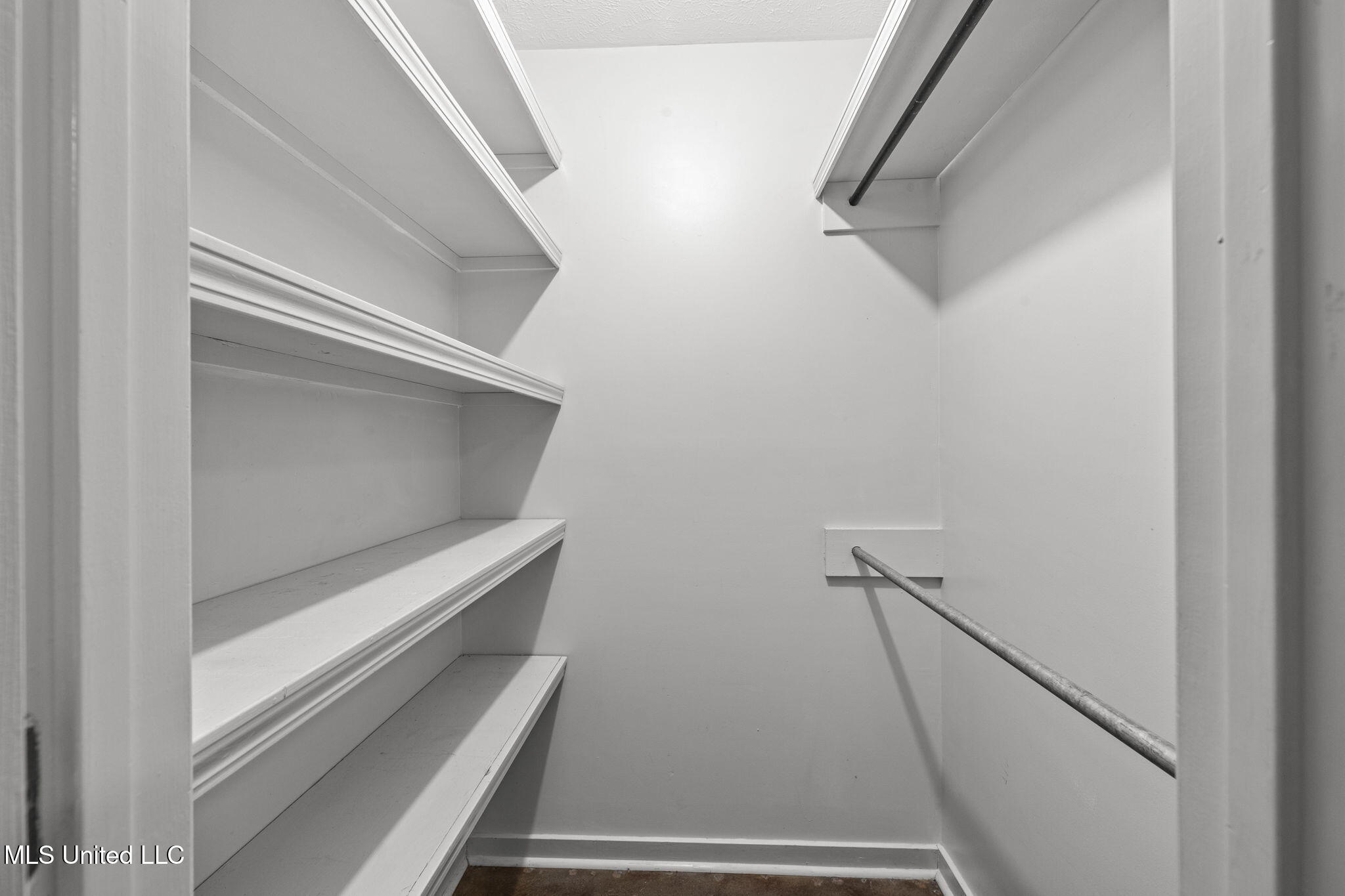 103 Burnt Leaf Way, Clinton