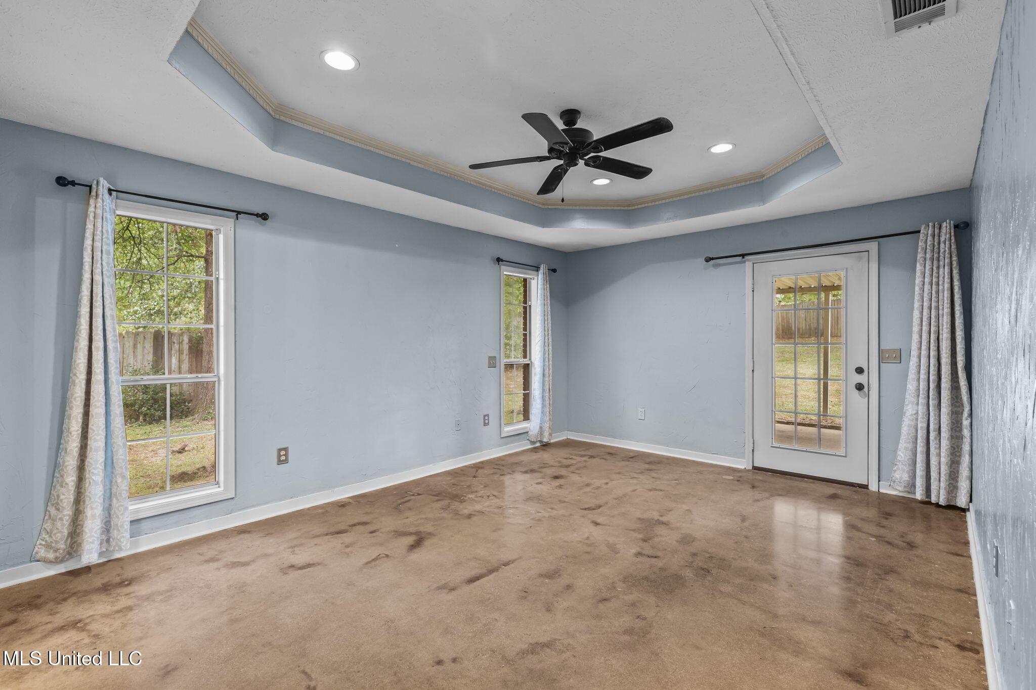 103 Burnt Leaf Way, Clinton