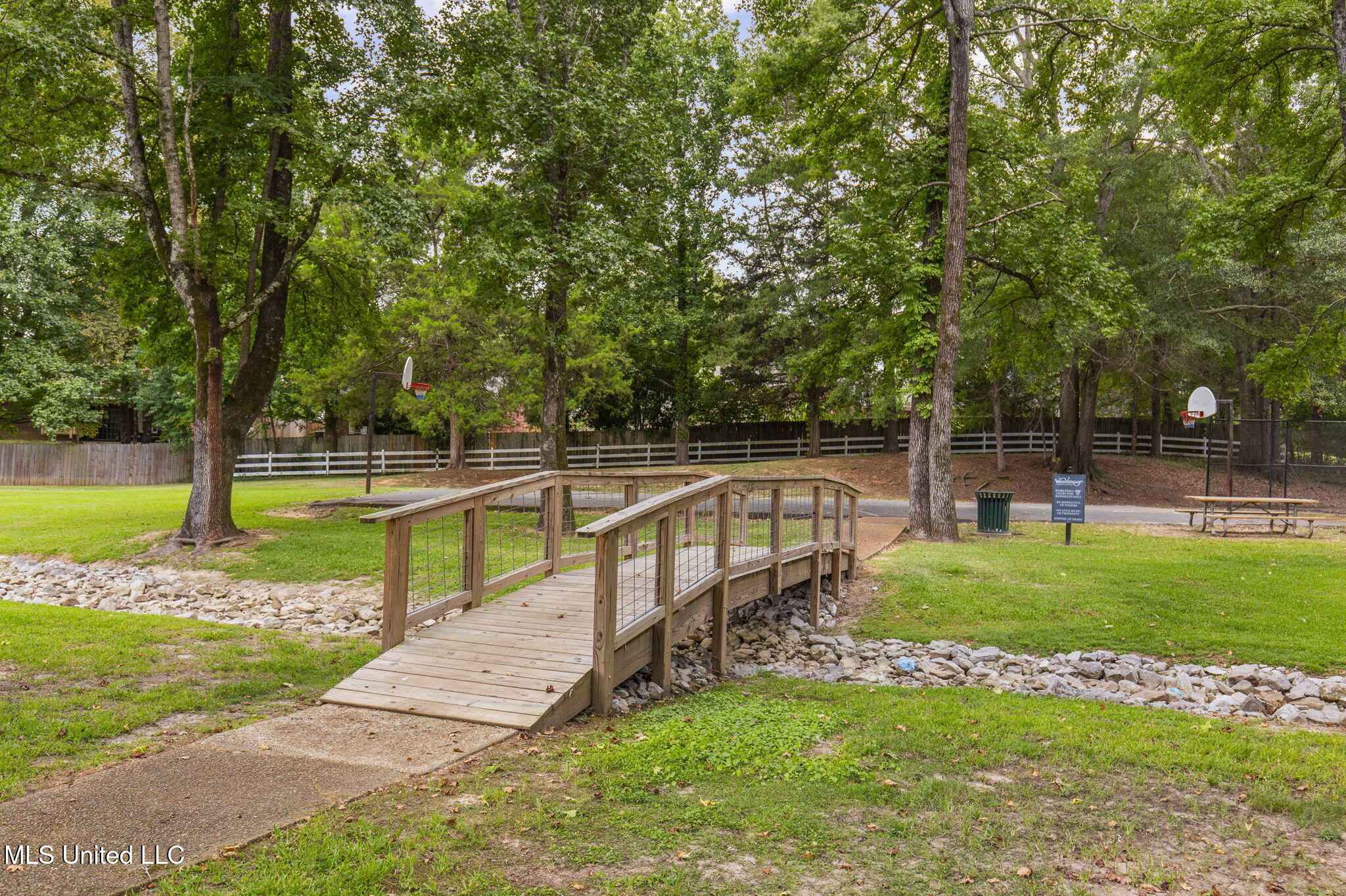 103 Burnt Leaf Way, Clinton