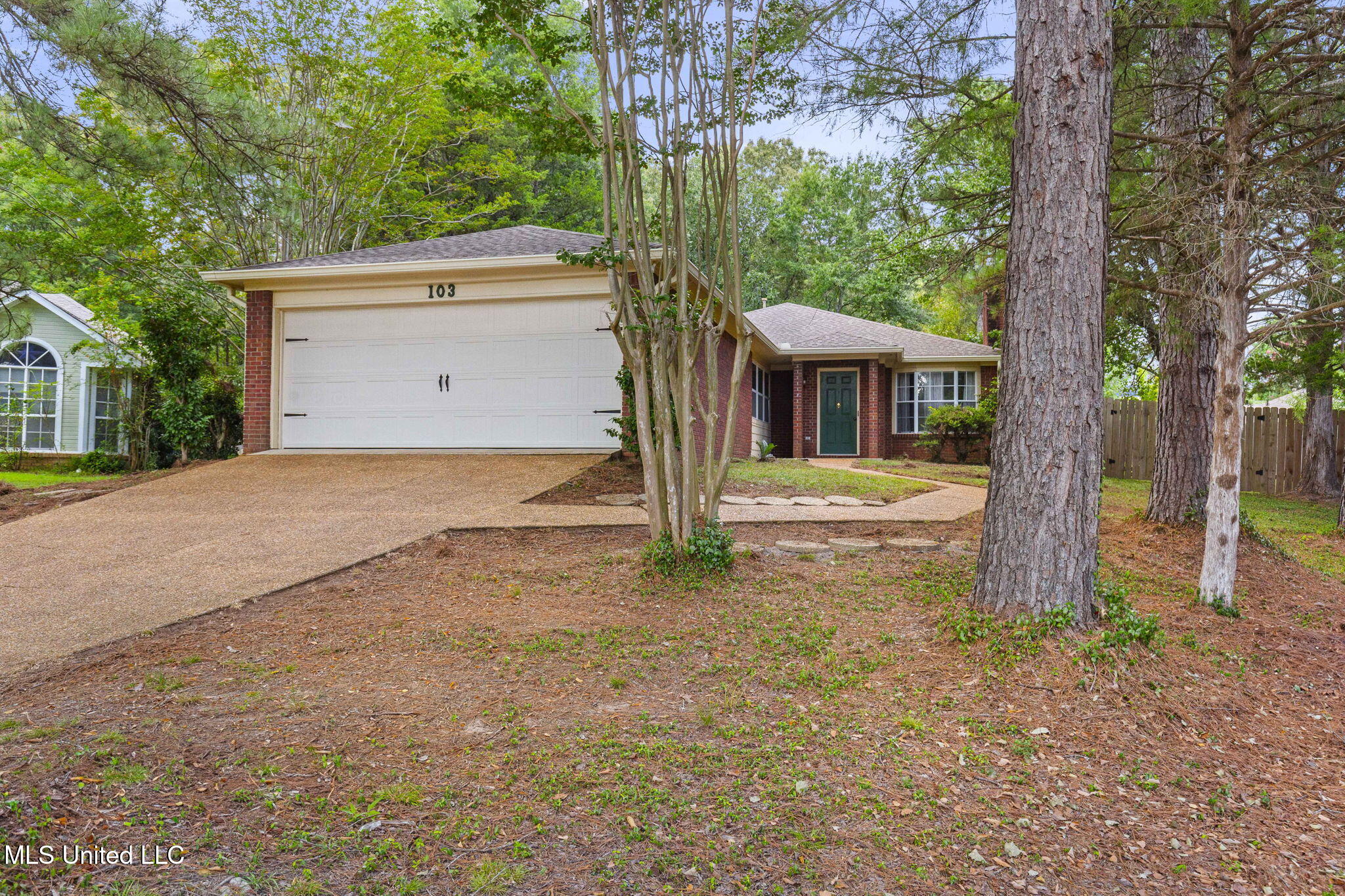 103 Burnt Leaf Way, Clinton