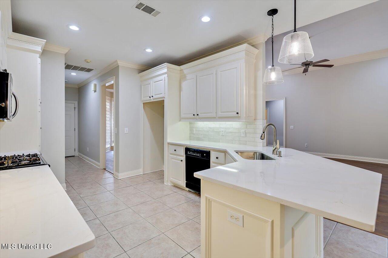 105 Thornwood Drive