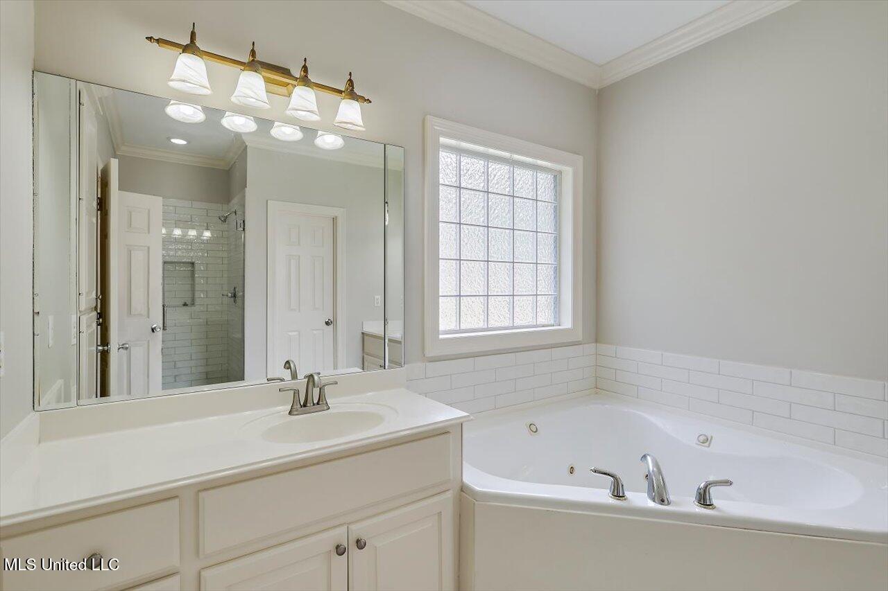 105 Thornwood Drive