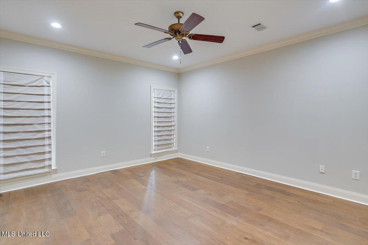 105 Thornwood Drive