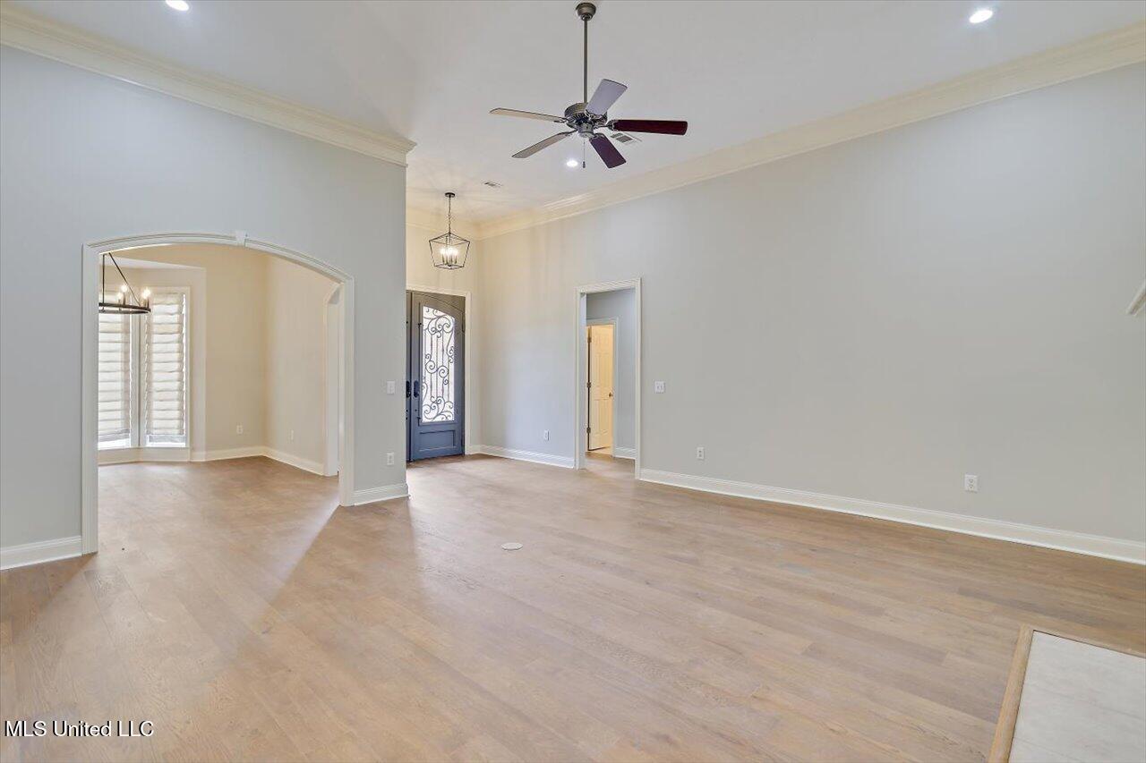 105 Thornwood Drive