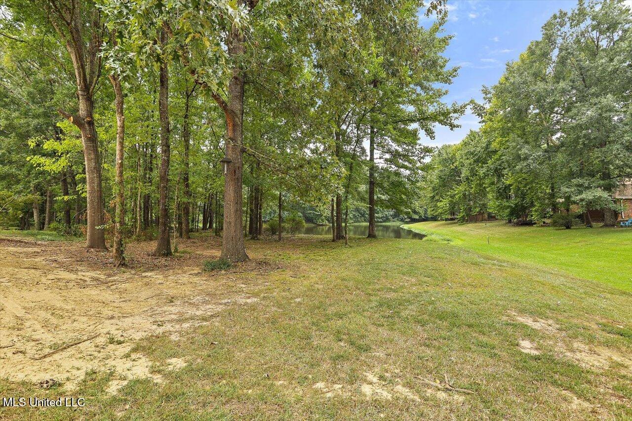 105 Thornwood Drive