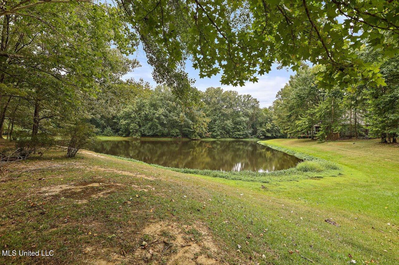 105 Thornwood Drive