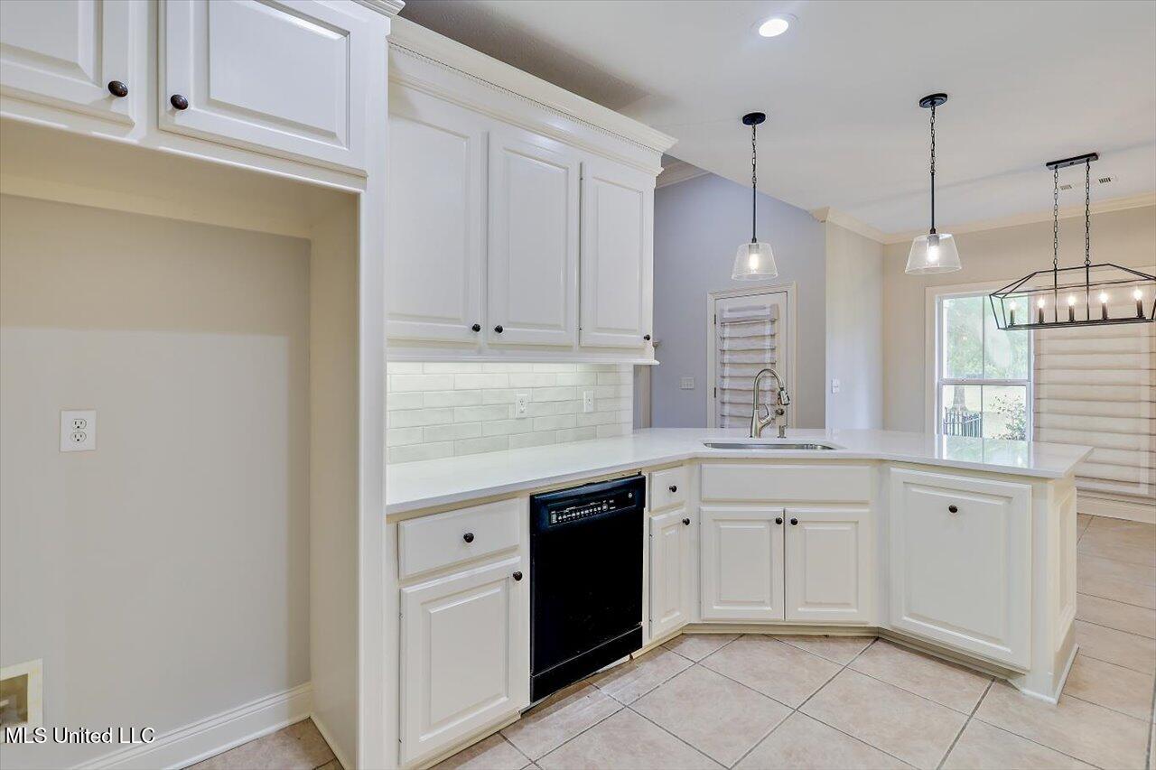 105 Thornwood Drive