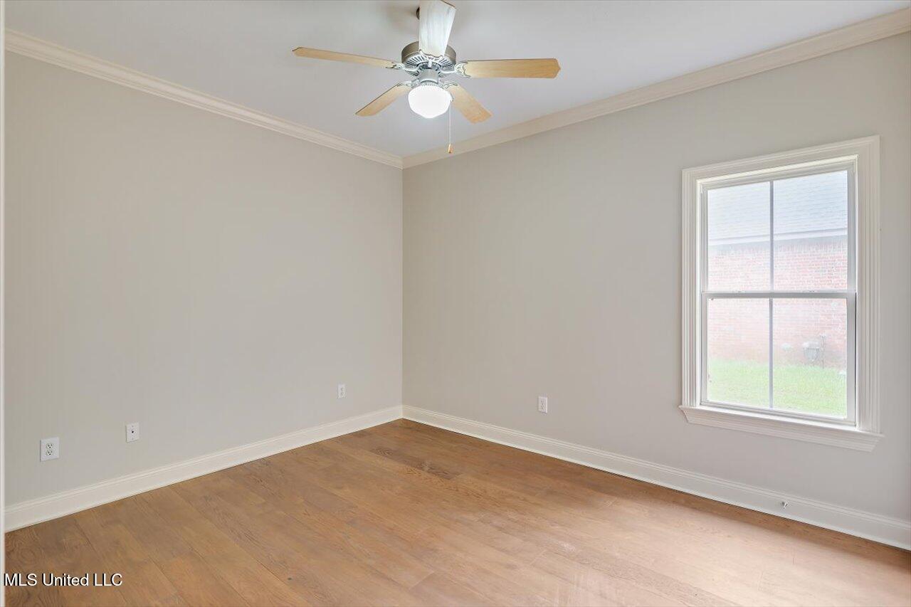 105 Thornwood Drive