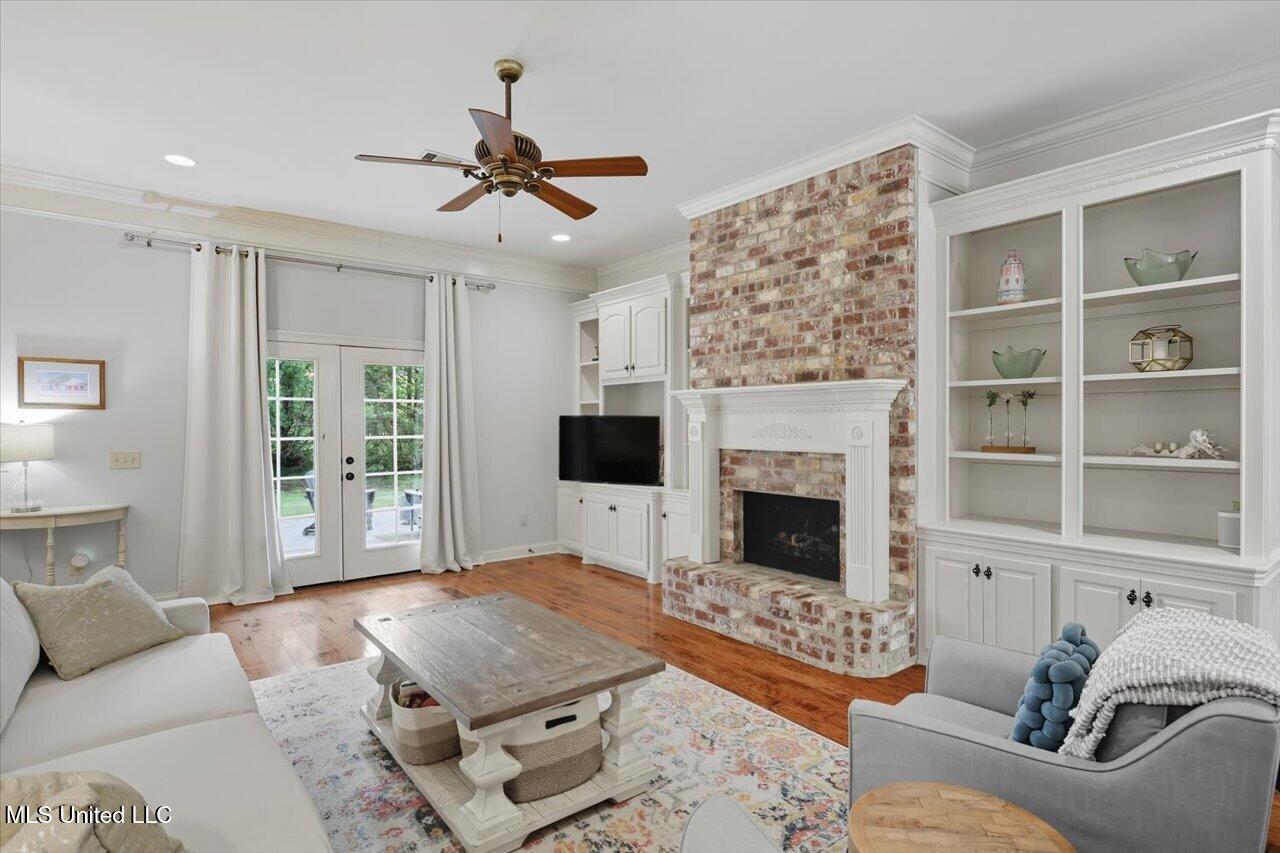 1128 Windrose Circle