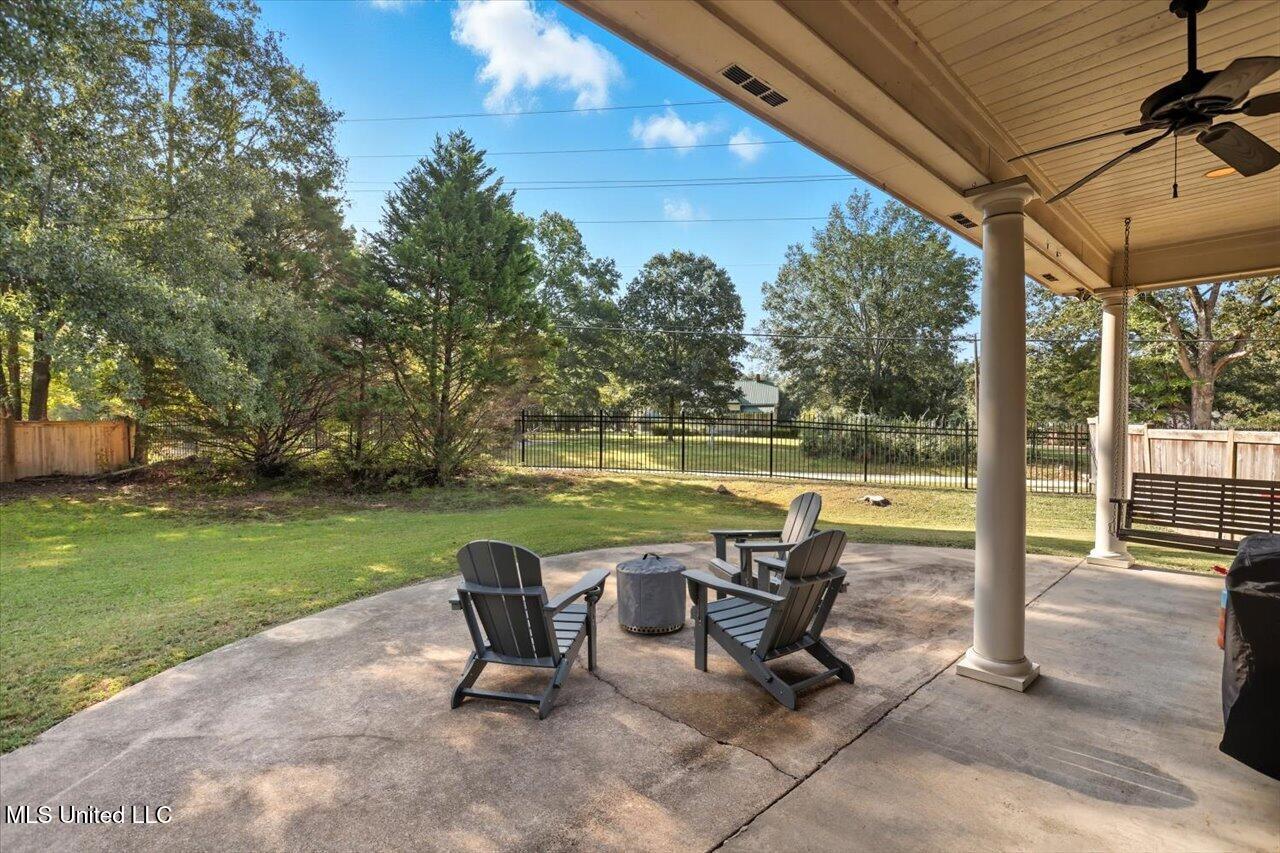 1128 Windrose Circle