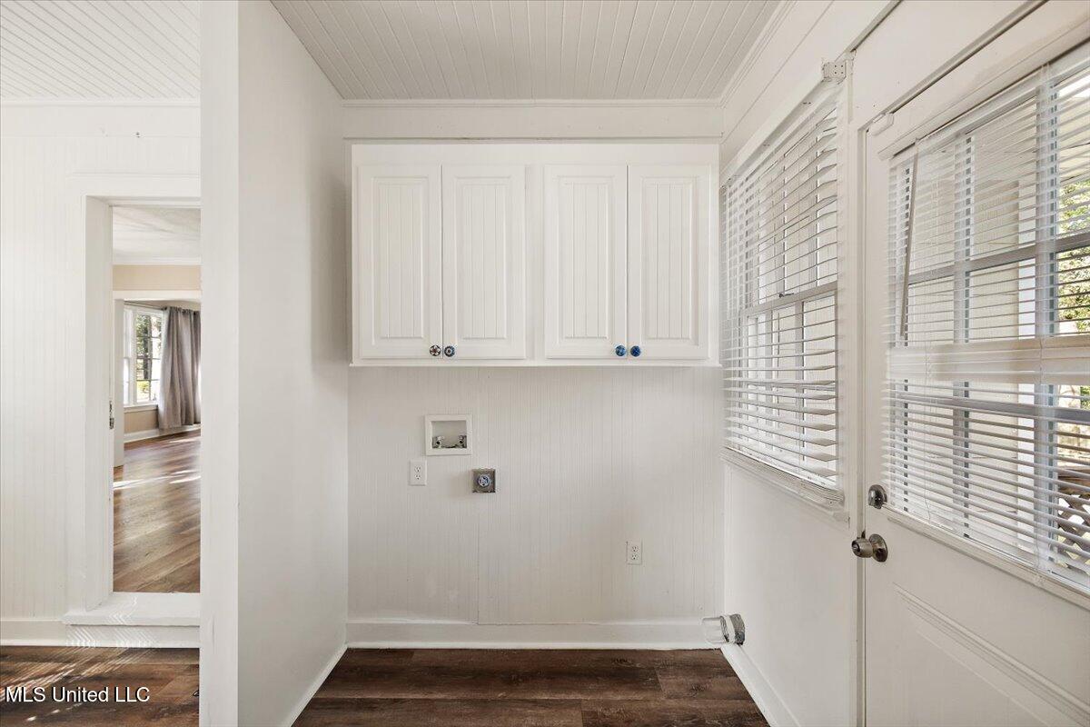 809 Oakwood Drive