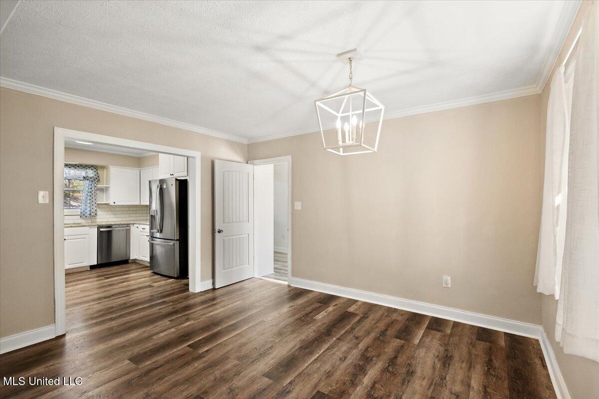 809 Oakwood Drive