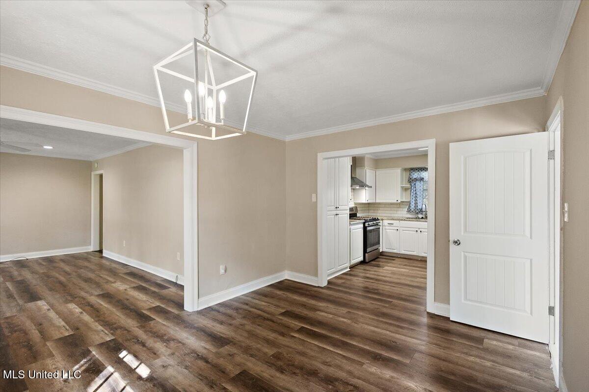 809 Oakwood Drive
