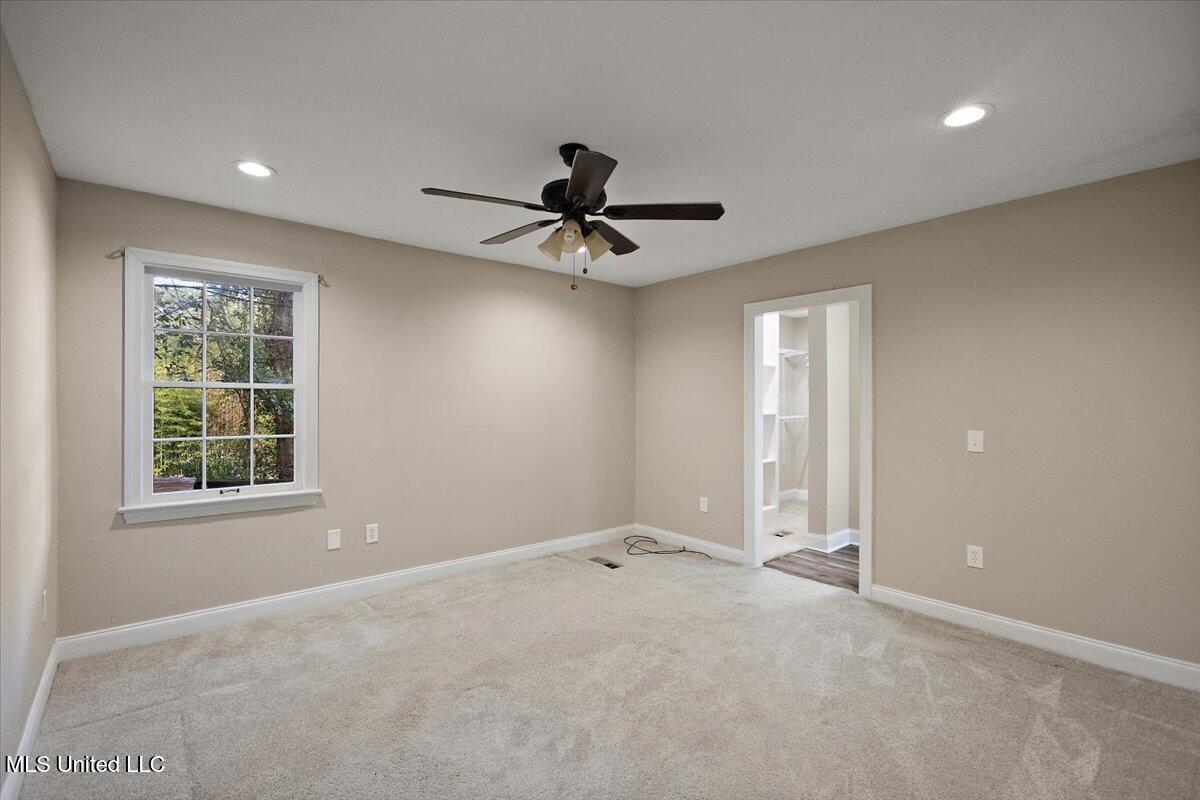 809 Oakwood Drive