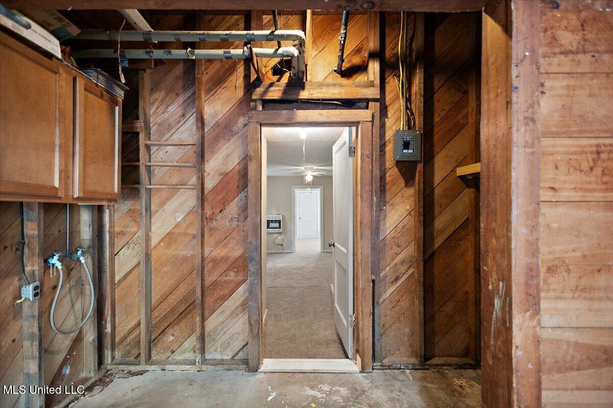 809 Oakwood Drive