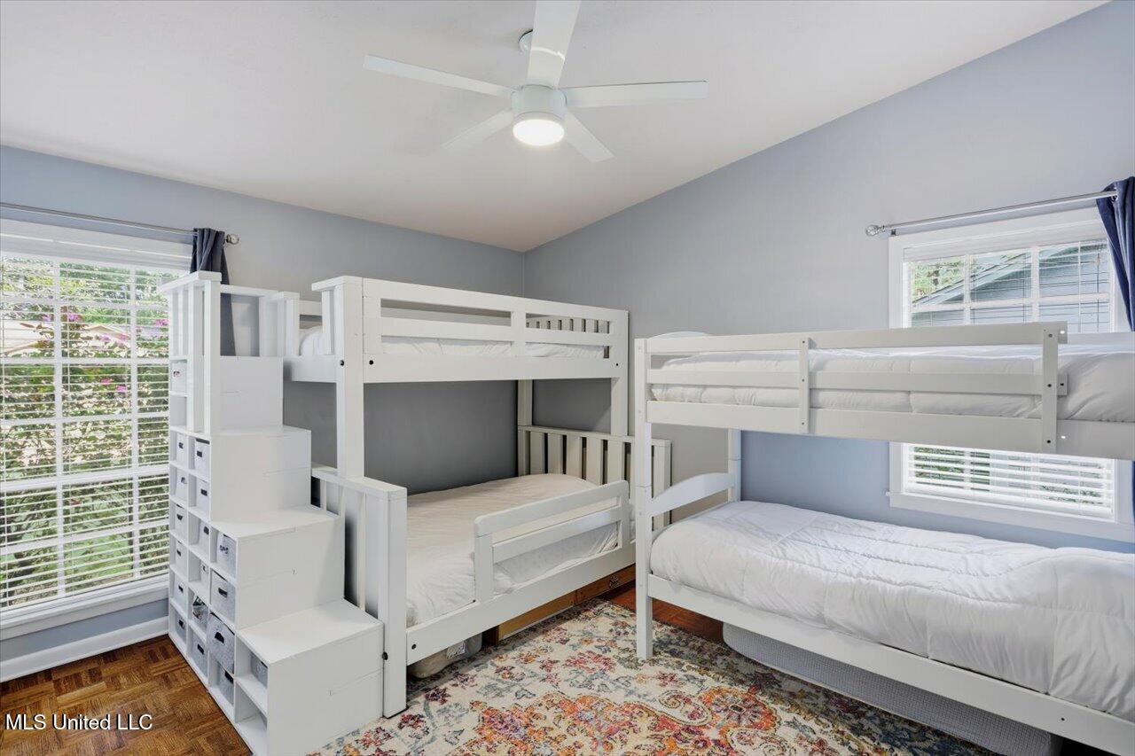 718 Tanglewood Drive