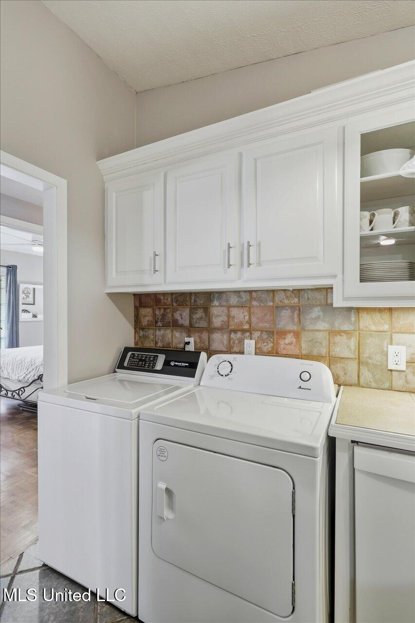 718 Tanglewood Drive