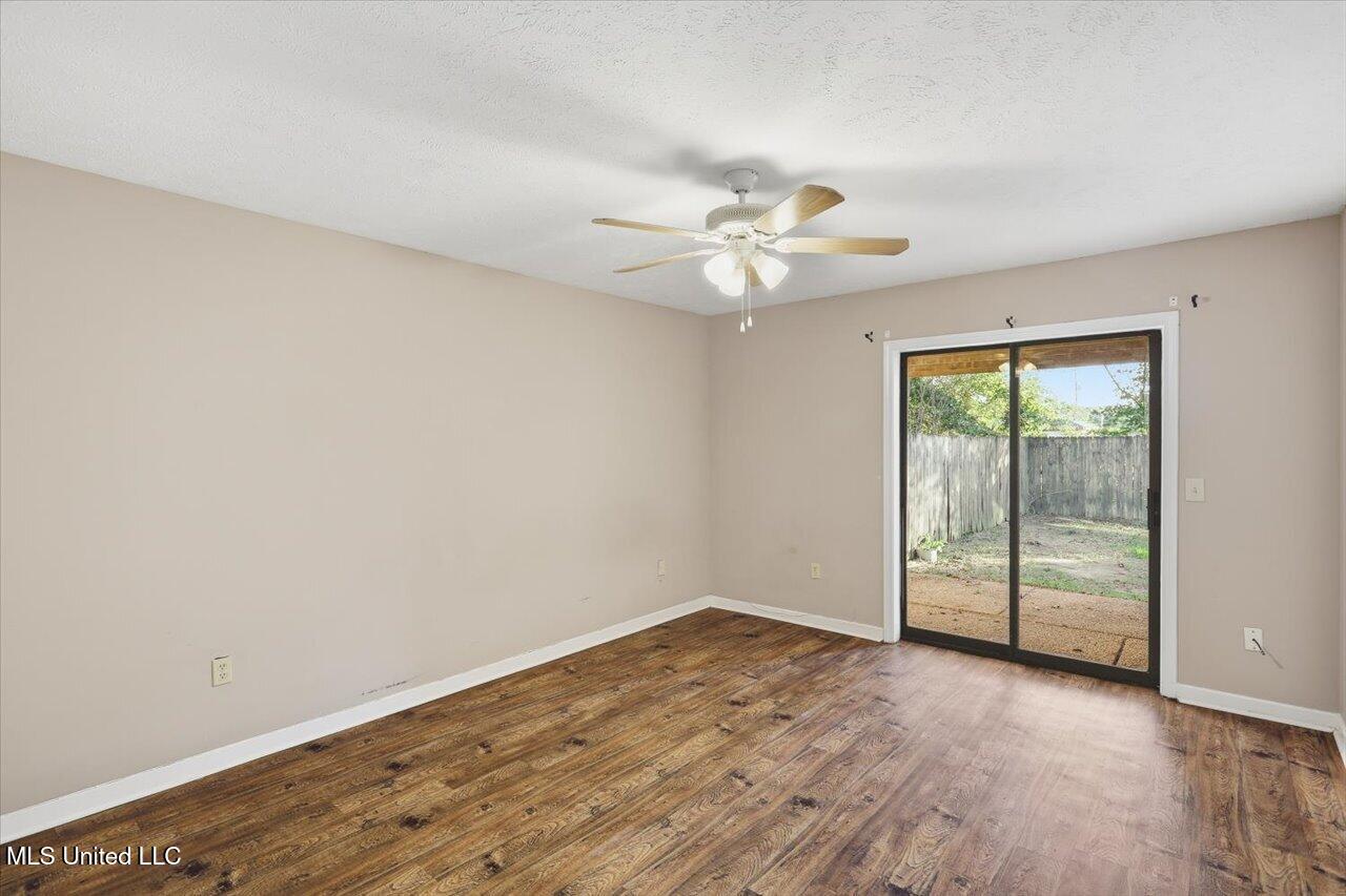 310 Avondale Drive, A, Clinton