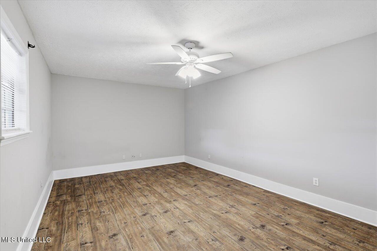 310 Avondale Drive, A, Clinton