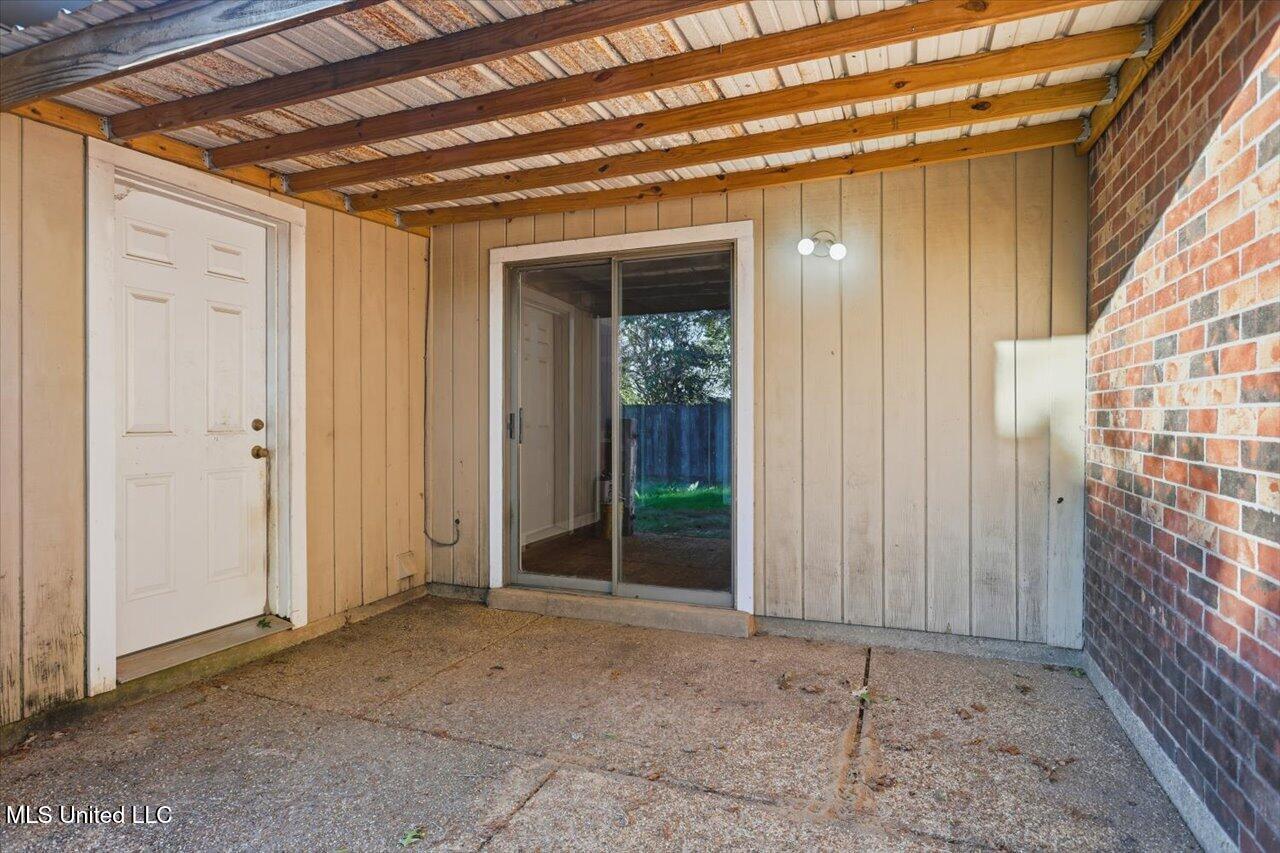 310 Avondale Drive, A, Clinton