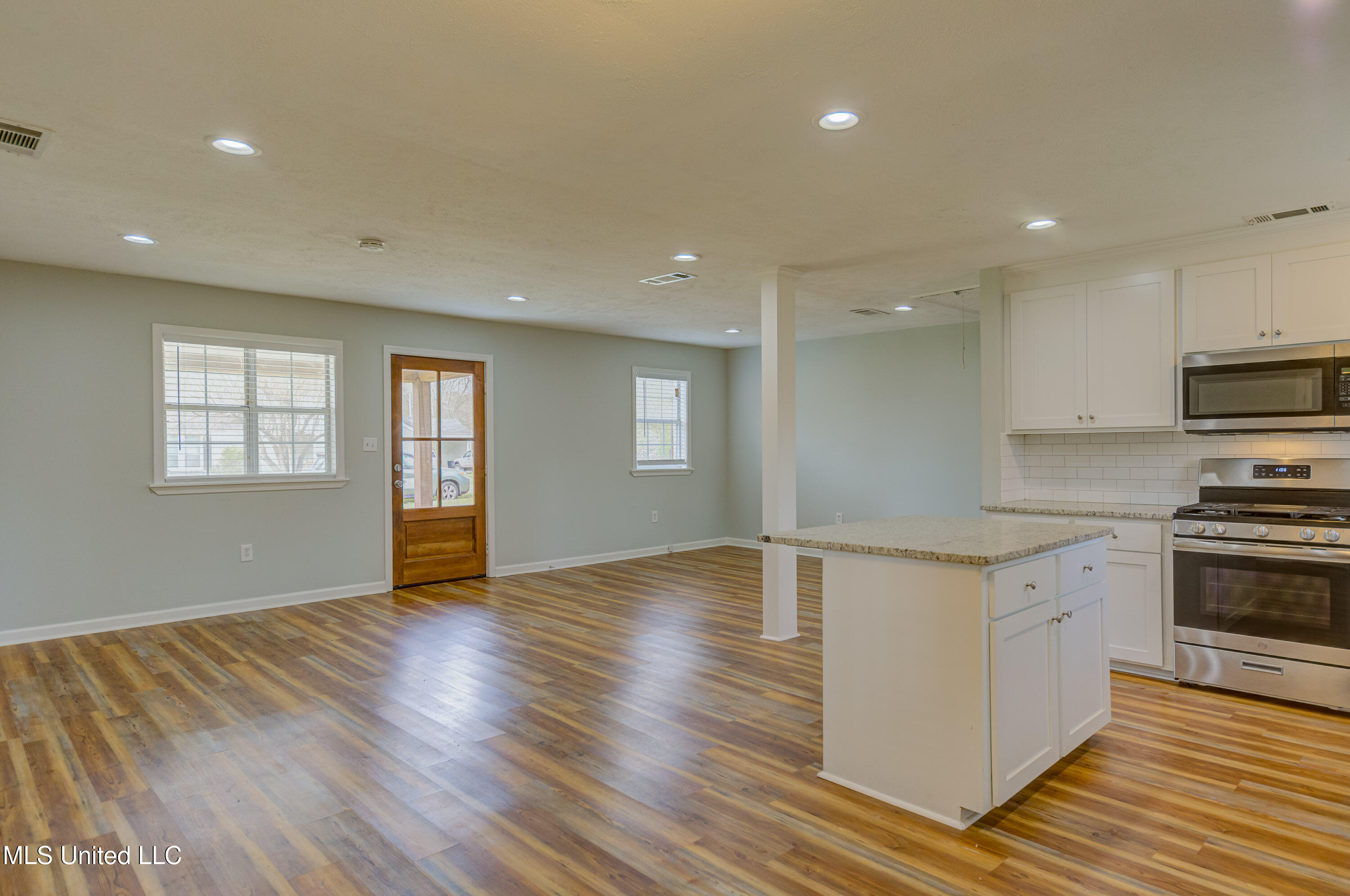 914 Monroe Street, Clinton