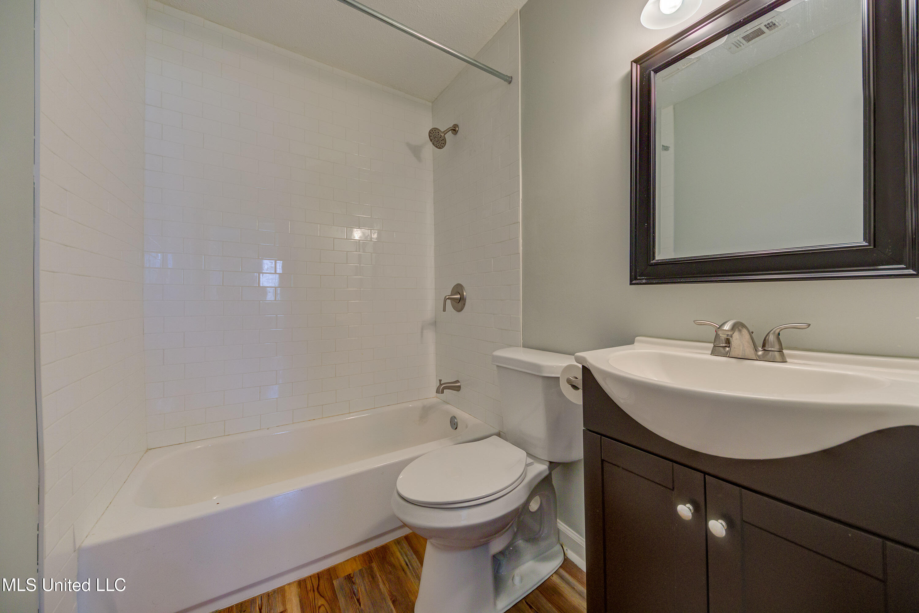 914 Monroe Street, Clinton