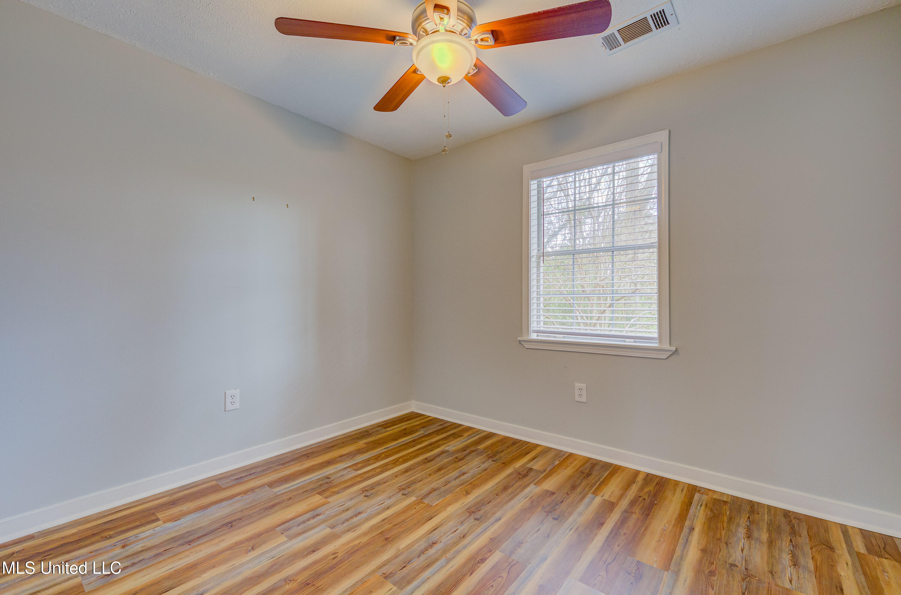 914 Monroe Street, Clinton