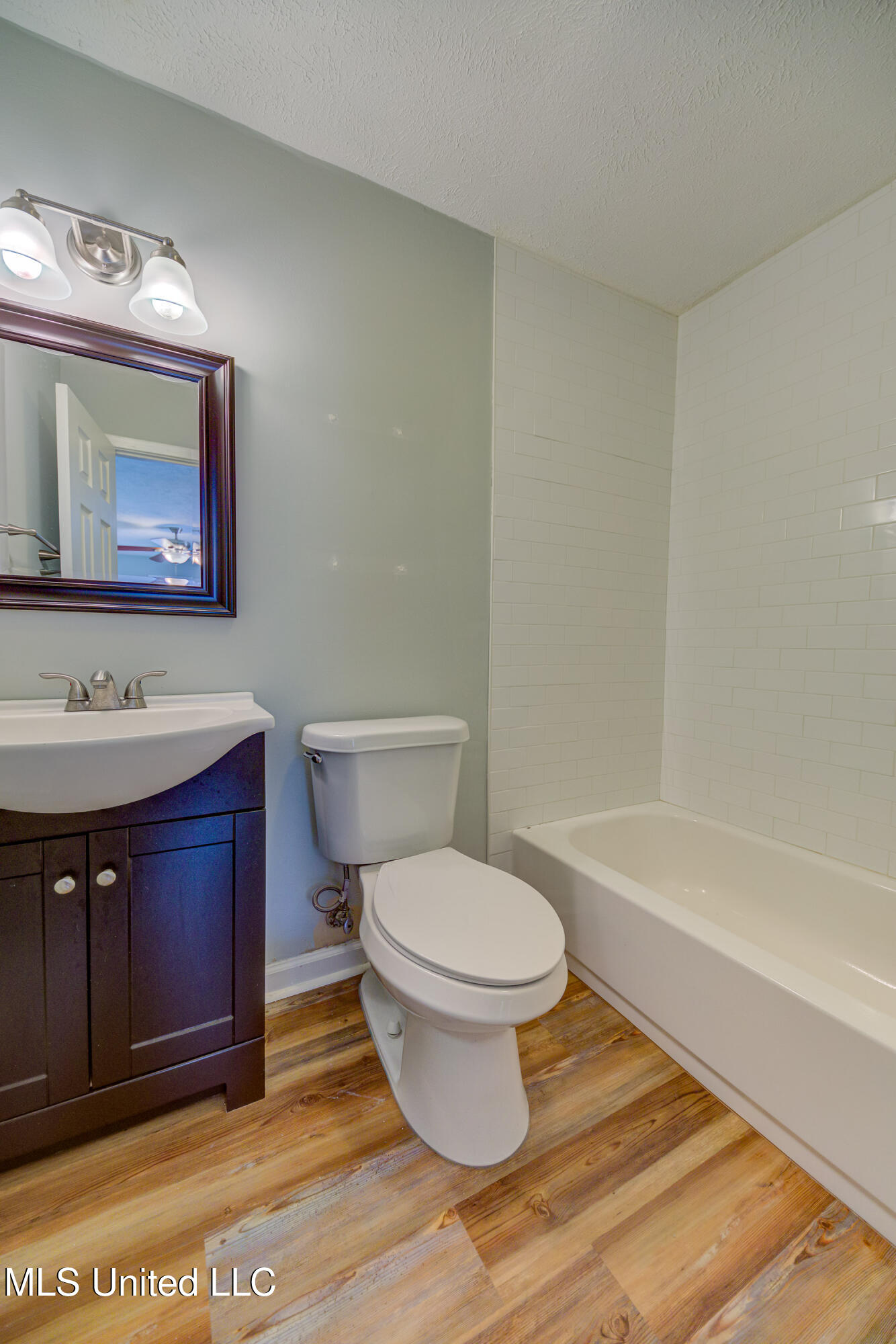 914 Monroe Street, Clinton