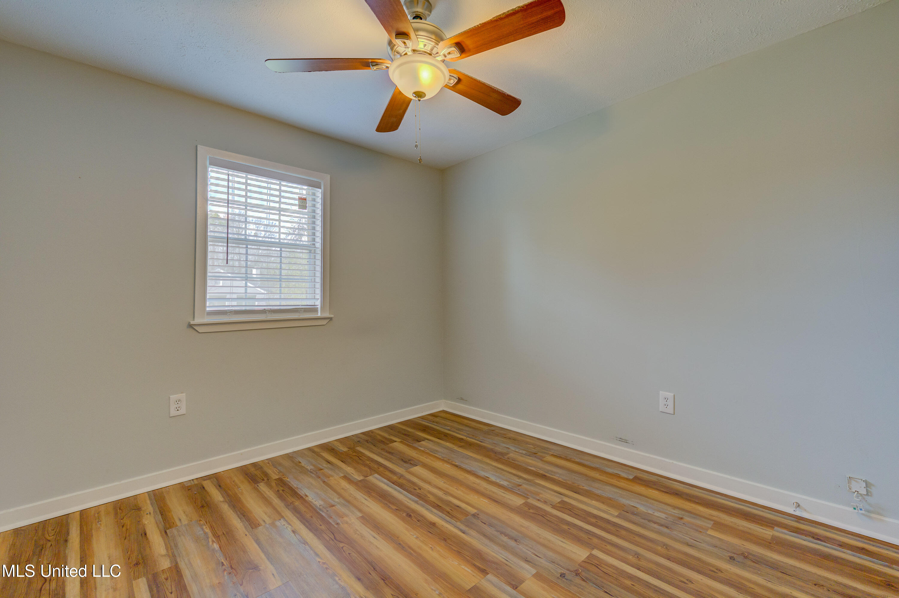 914 Monroe Street, Clinton