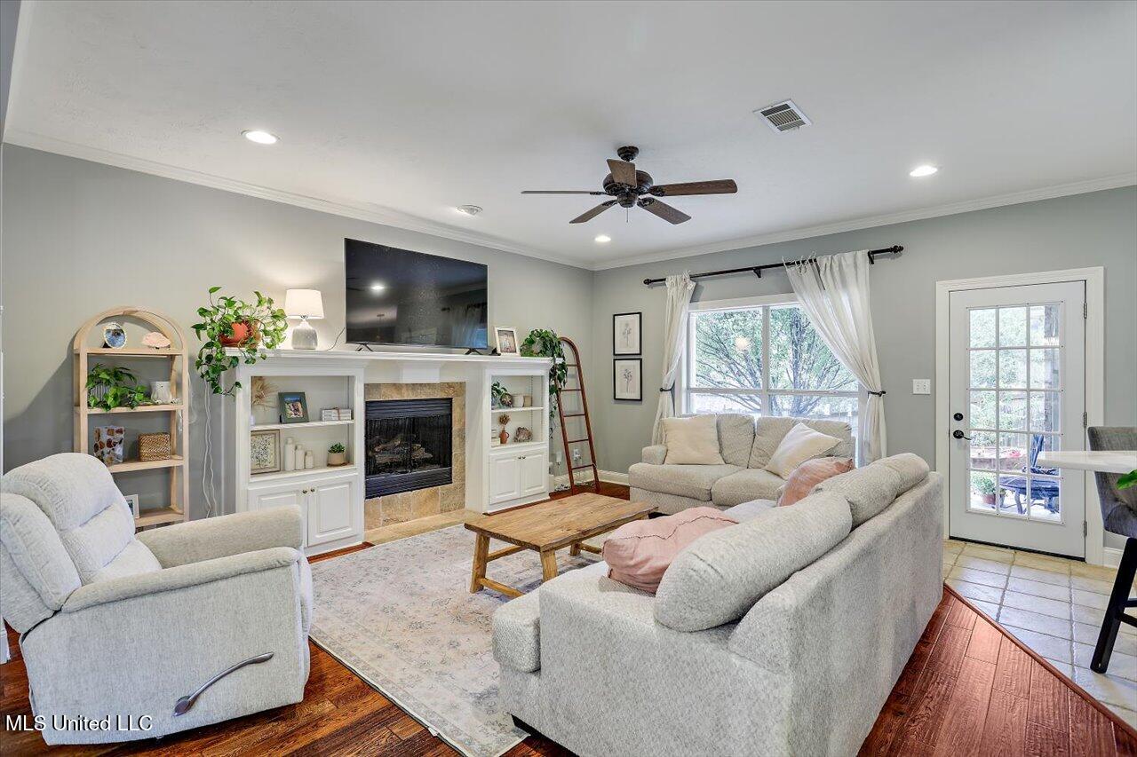 106 Baileys Ridge Circle, Clinton