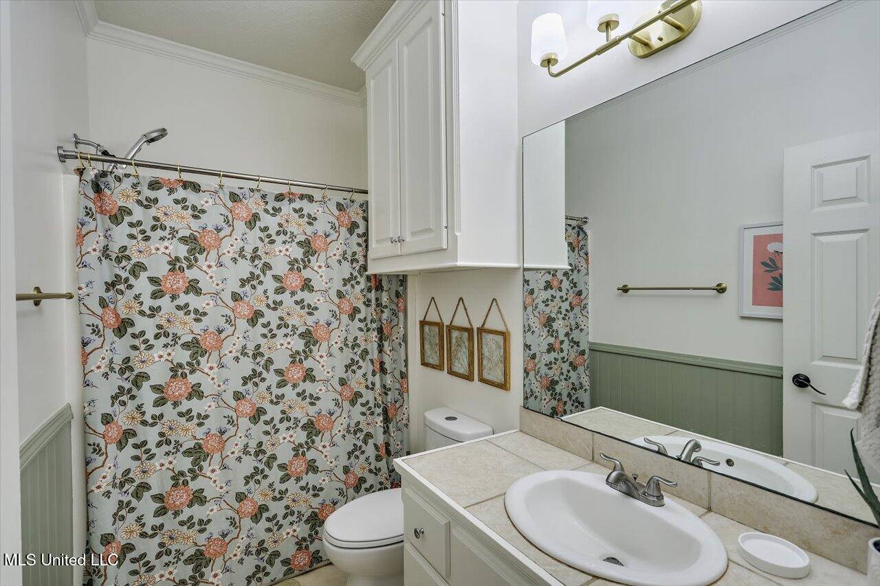 106 Baileys Ridge Circle, Clinton