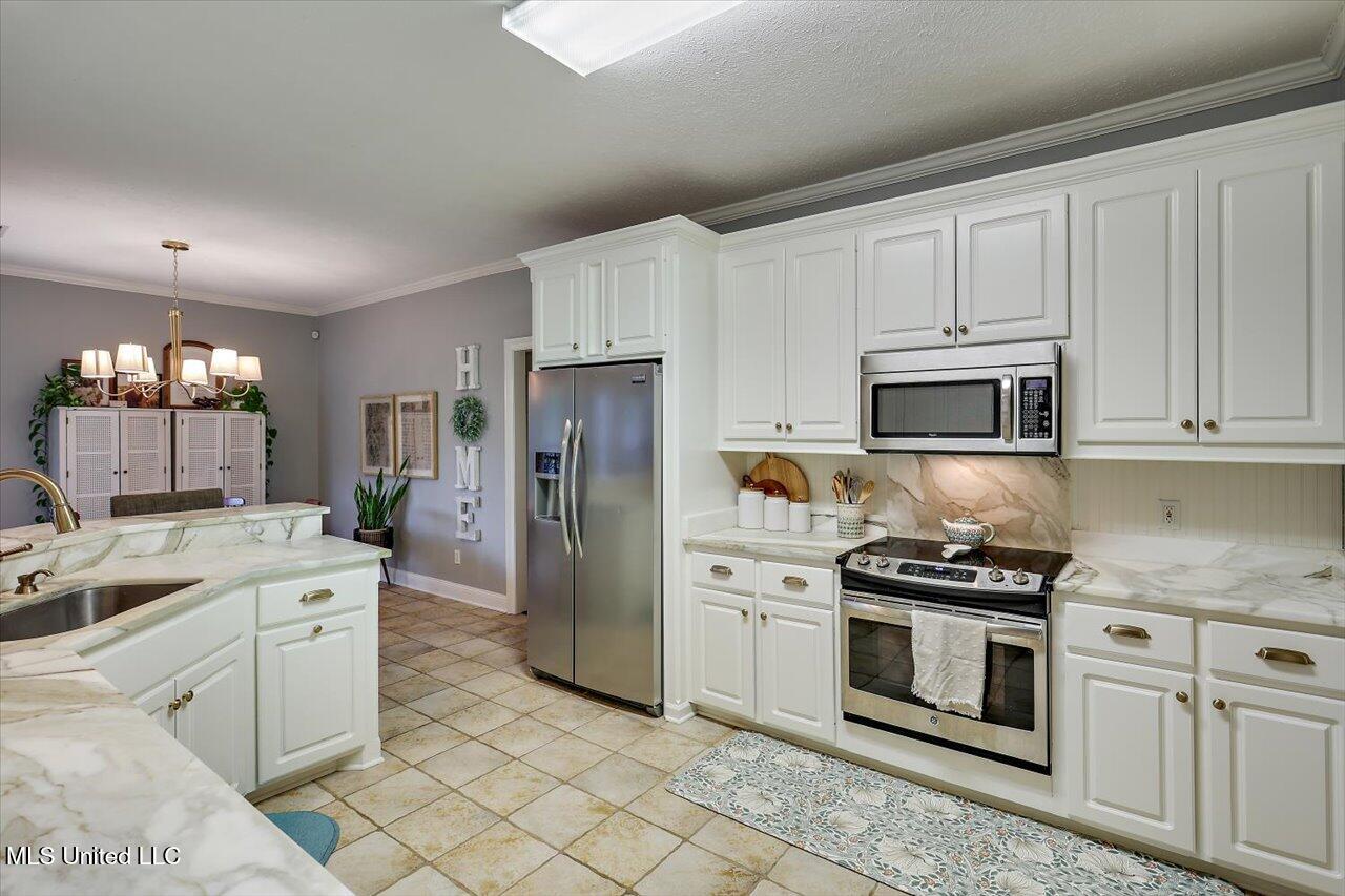 106 Baileys Ridge Circle, Clinton