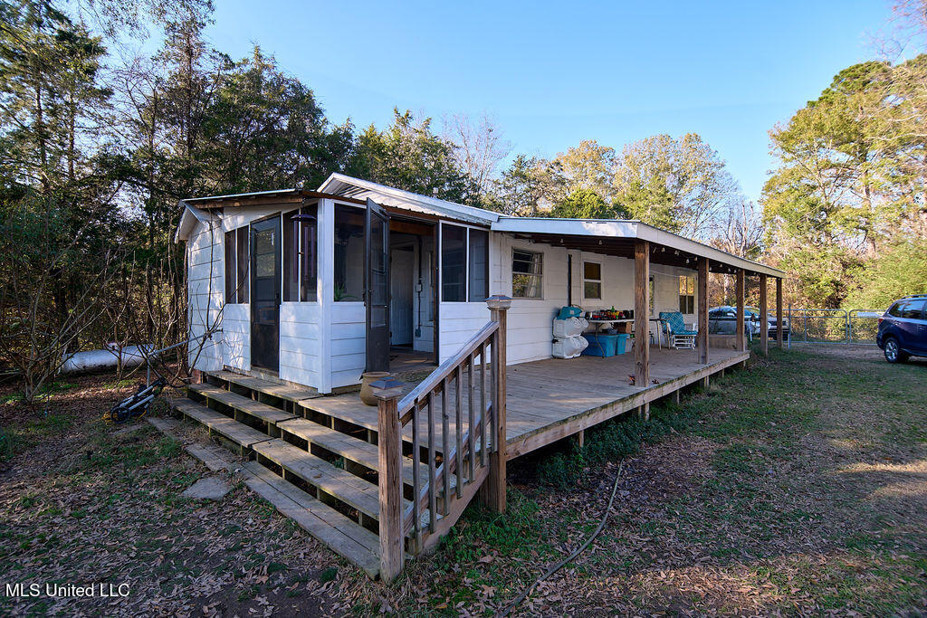1541 Frank Hall Road