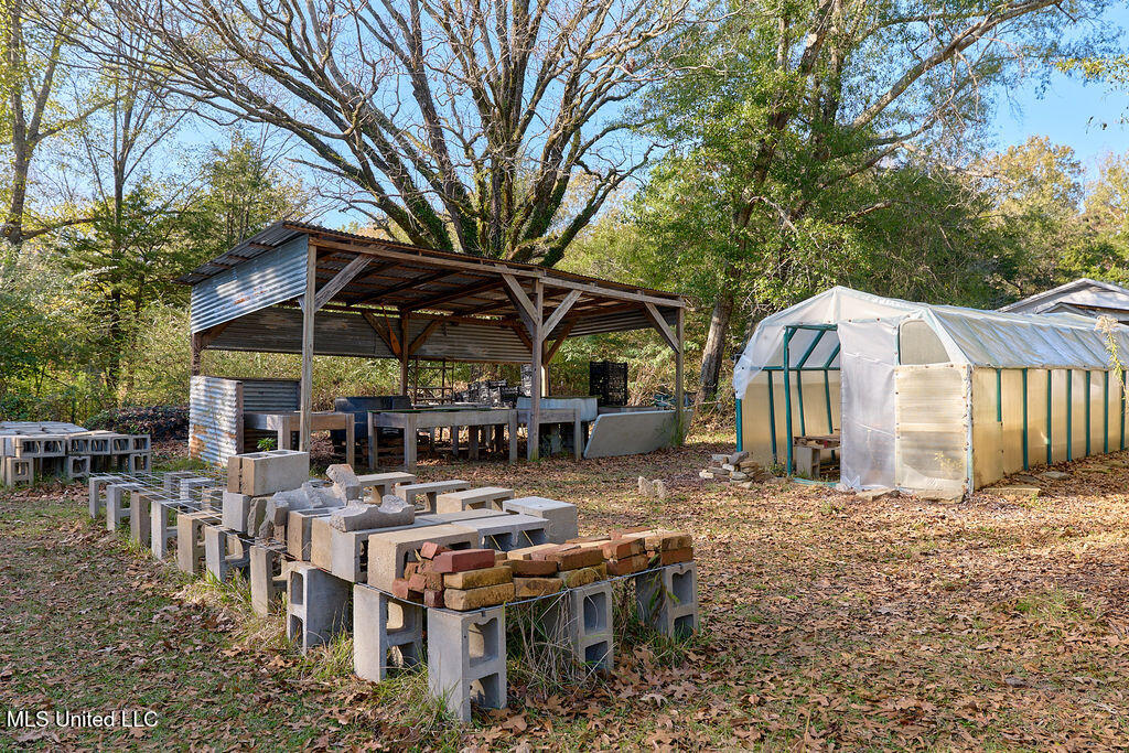 1541 Frank Hall Road